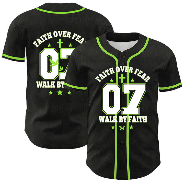 Christianartworkshop La fede vince la paura Camminata attraverso la paura Numero 07 Maglia da baseball unisex con croce di colomba - Verde chiaro - 5XL - image 15
