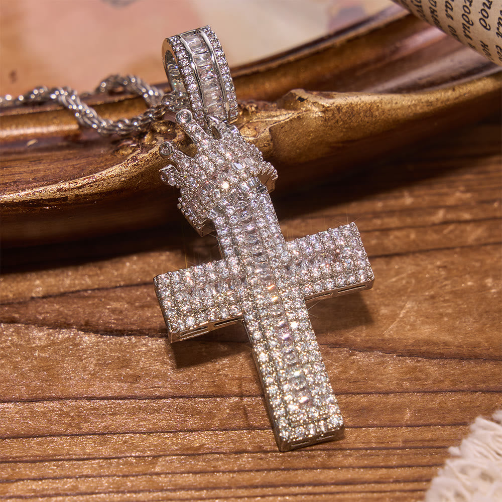 Christianartworkshop Collana con ciondolo a croce con corona tempestata di diamanti: emblema della benedizione sovrana celeste. - Argento - image 3