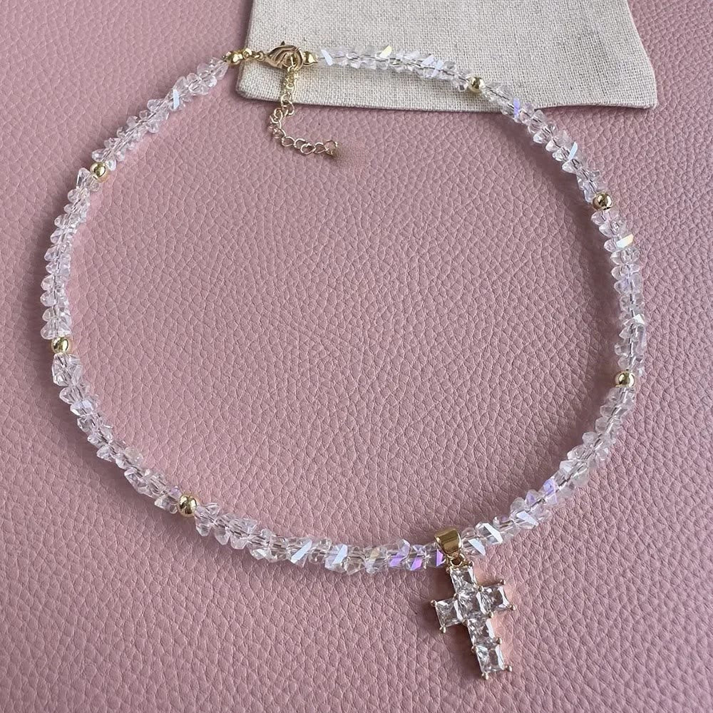 Christianartworkshop Bracciale con ciondolo a croce e perline di cristallo sfaccettate: emblema di una scintillante benedizione celeste. - image 6