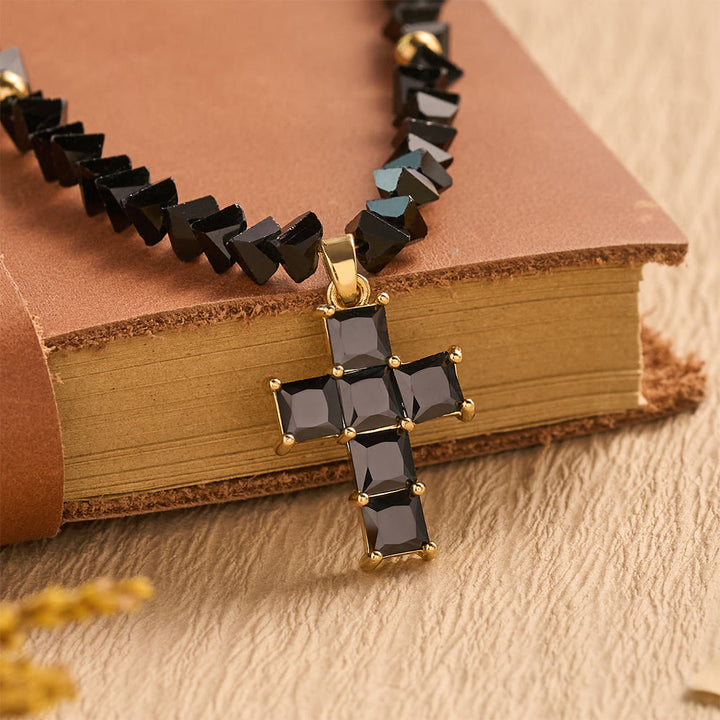 Christianartworkshop Bracciale con ciondolo a croce e perline di cristallo sfaccettate: emblema di una scintillante benedizione celeste. - image 16