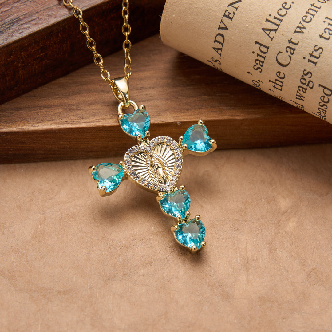 Christianartworkshop Collana con ciondolo a forma di croce della Vergine Maria con gemma a forma di cuore: emblema di tenera benedizione celeste. - Azzurro chiaro - image 2