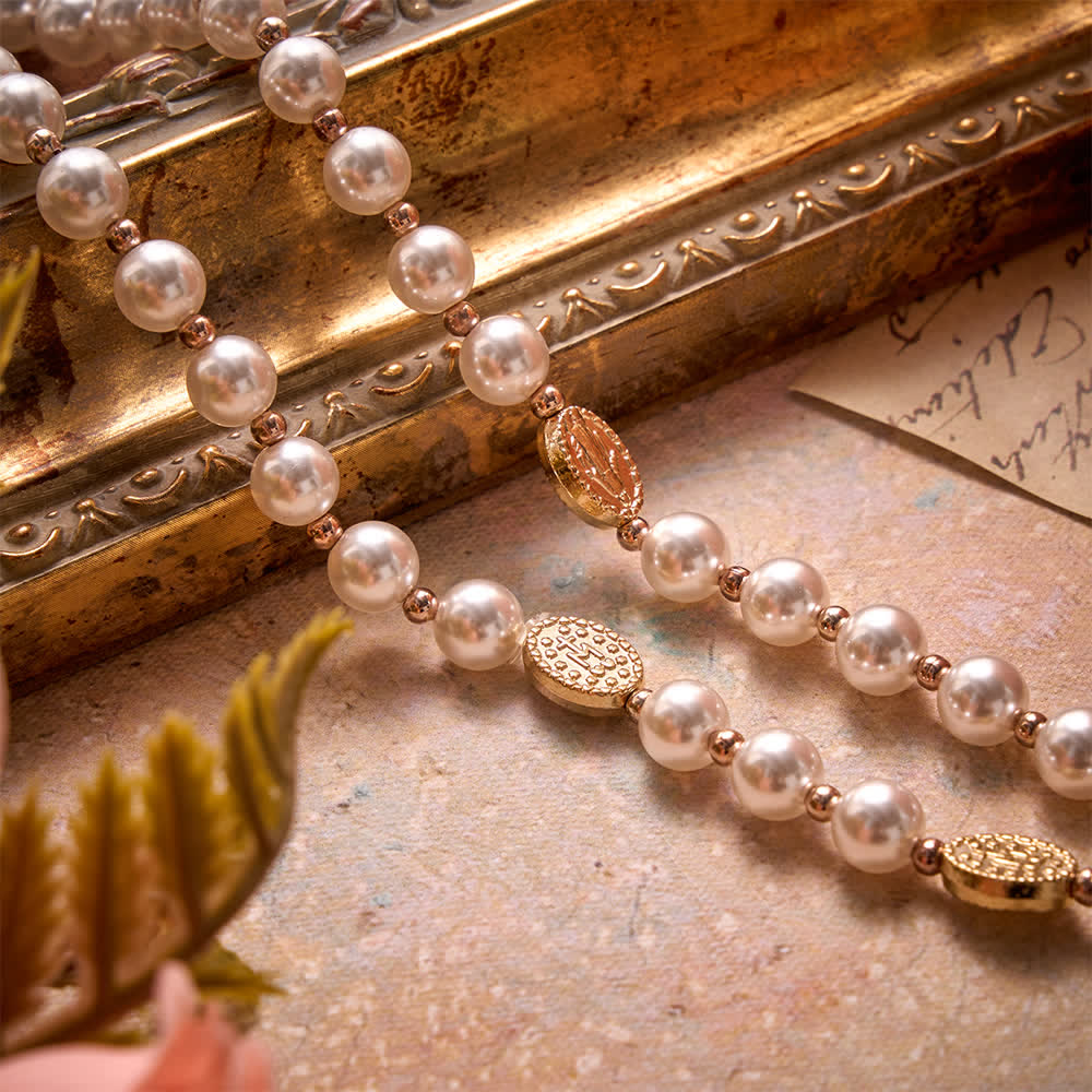 Christianartworkshop Bracciale rosario con perle a più anelli e medaglia della Madonna in rilievo: emblema della dolce misericordia celeste. - image 12