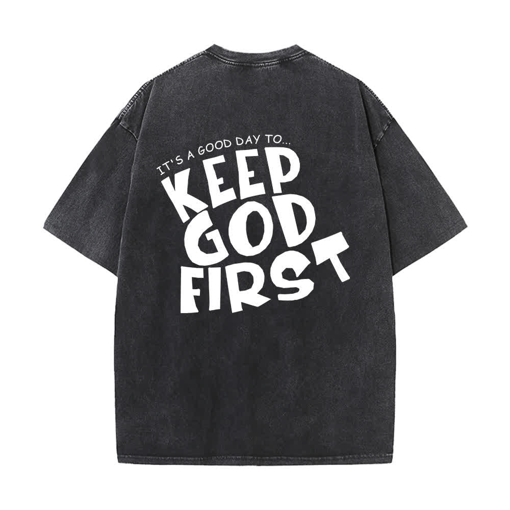 Christianartworkshop Maglietta vintage lavata "Keep God First" - image 1