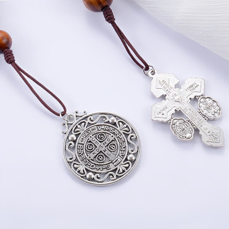 Christianartworkshop Ciondolo per auto con medaglia sacra in argento antico e rosario in legno: emblema di dolcezza e grazia divina durante i viaggi. - image 7