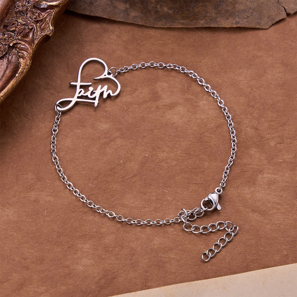 Christianartworkshop Collana con ciondolo a forma di cuore traforato con scritta "Faith": emblema di una speranza celeste duratura. - Argento - image 0