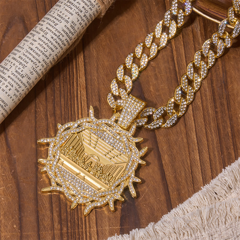 Christianartworkshop Ciondolo corona di spine tempestato di diamanti, Ultima Cena, con catena cubana: emblema del glorioso Testamento celeste - D'oro - image 0