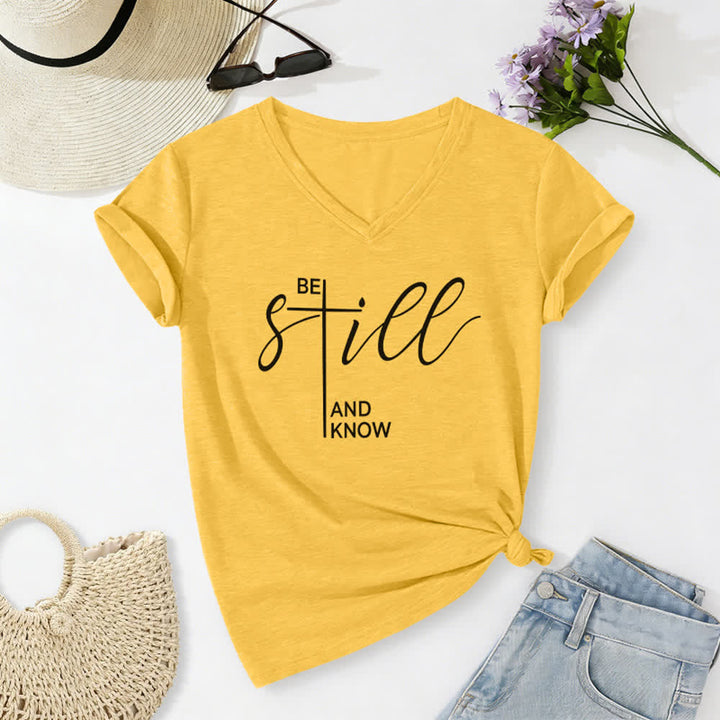 Christianartworkshop Be Still And Know - Maglietta da donna con scollo a V color viola erica - Giallo - 2XL - image 24
