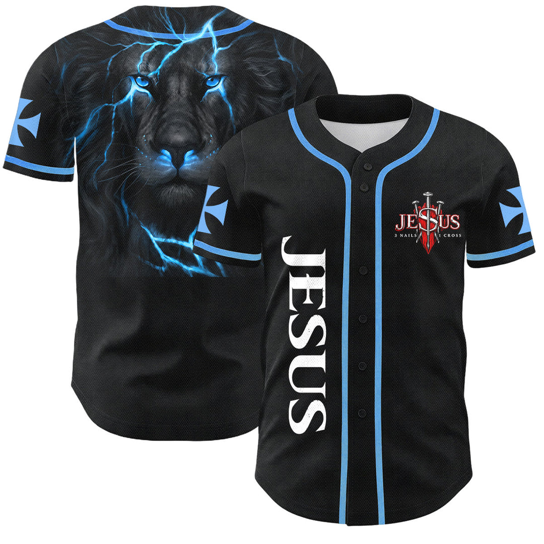 Christianartworkshop Emblema frontale verticale di Gesù con croce e chiodi, sul retro ritratto del Leone di Giuda con fulmine, maglia da baseball con bottoni - Blu celeste - 5XL - image 28