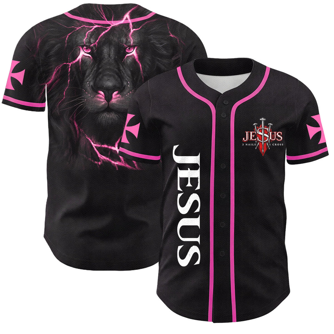 Christianartworkshop Emblema frontale verticale di Gesù con croce e chiodi, sul retro ritratto del Leone di Giuda con fulmine, maglia da baseball con bottoni - Rosa - 5XL - image 35