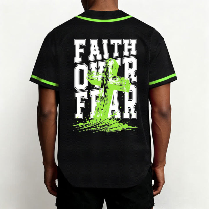 Christianartworkshop Faith Over Fear Maglia da baseball con bordo a contrasto incrociato - image 40