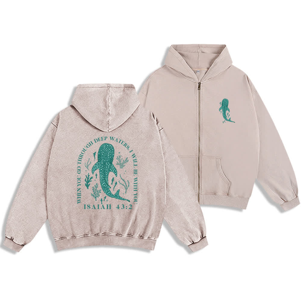 Christianartworkshop Giacca con cappuccio e zip nera lavata Isaia 43:2 Squalo balena - Beige - 2XL - image 12