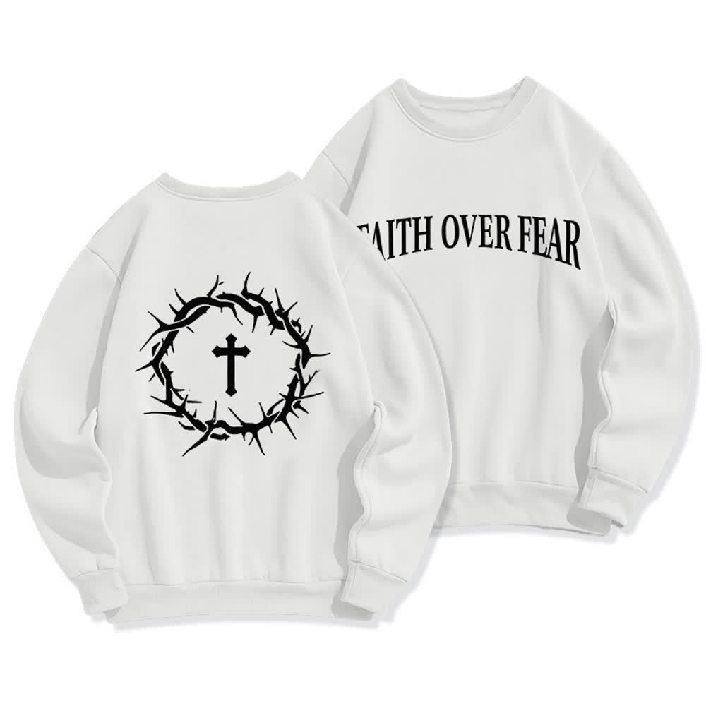 Christianartworkshop Felpa girocollo foderata in pile con grafica a croce "Faith Over Fear" - Bianco - 2XL - image 3