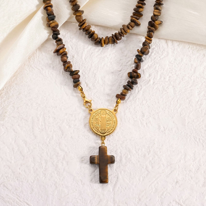 Christianartworkshop Collana rustica con perline di pietra e croce in pietra massiccia: simbolo di devozione silenziosa e incrollabile. - image 2