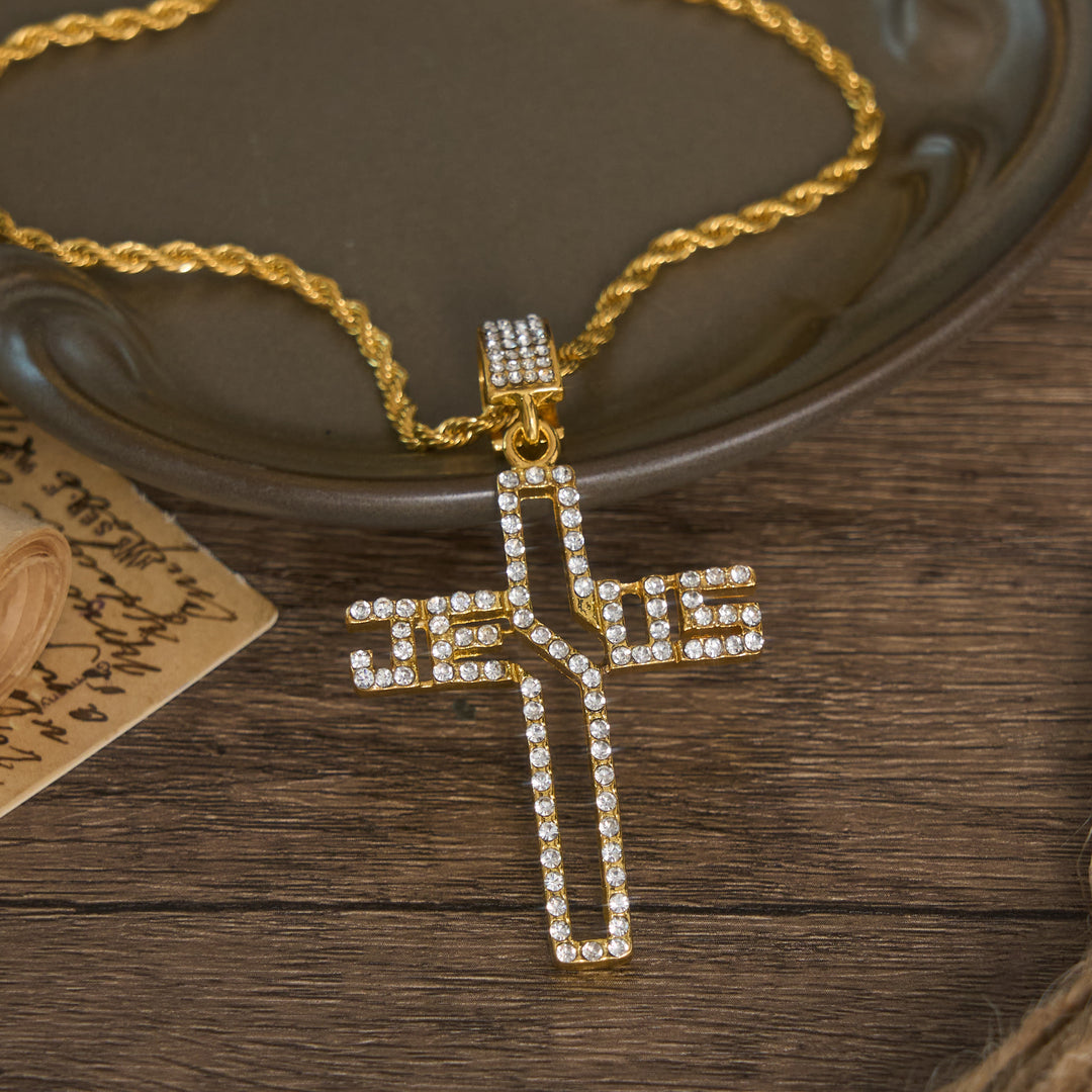 Christianartworkshop Collana con croce di Gesù a scritta cava e pietre incastonate: simbolo di fede incrollabile - D'oro - image 0