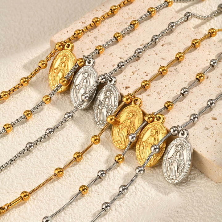 Christianartworkshop Bracciale con medaglie e catena di perline testurizzate: simbolo di una forza interiore incrollabile. - image 11