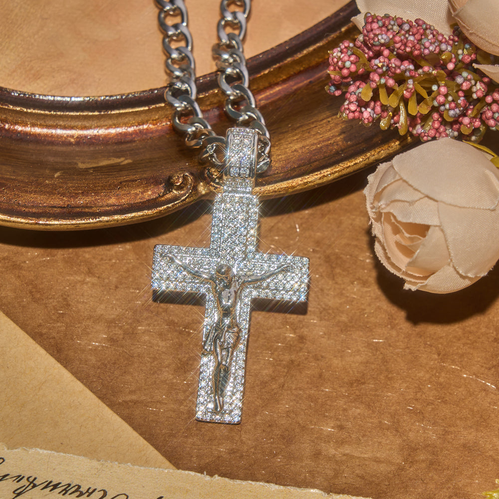 Collana con crocifisso Glam Bling Christianartworkshop : un talismano indossabile di grazia celeste senza tempo. - Argento - image 1