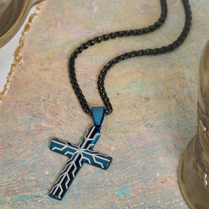 Collana con ciondolo a croce inciso con motivo a fulmine dorato e blu lucido Christianartworkshop : emblema senza tempo di dolce protezione celeste. - image 6