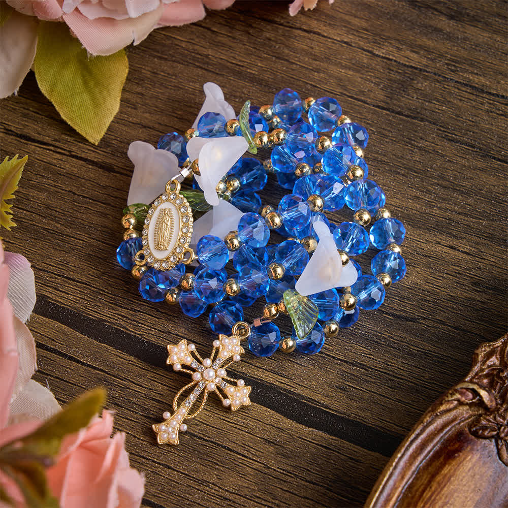 Christianartworkshop Rosario a forma di giglio in vetro blu traslucido con croce ornata di perle: emblema di pura serenità celeste. - image 4
