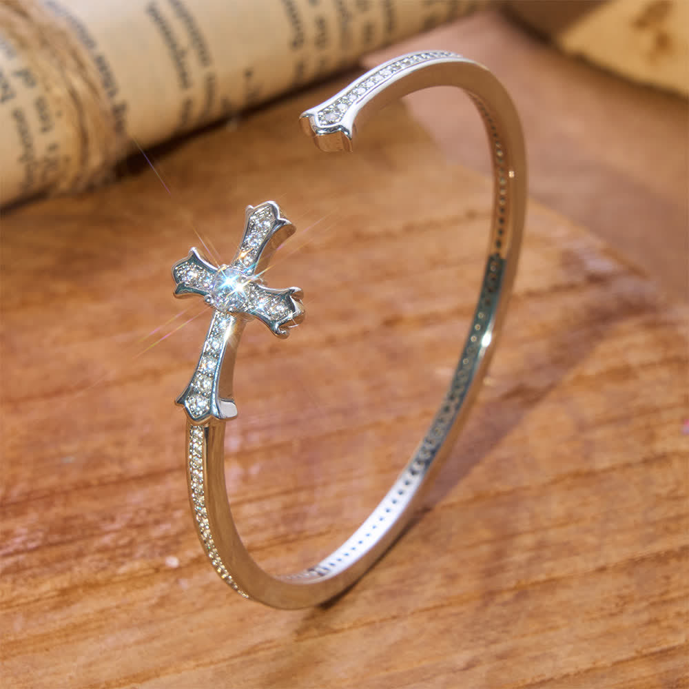 Christianartworkshop Bracciale rigido sottile con croce in pietra incastonata: emblema di delicata serenità divina. - Argento - image 3