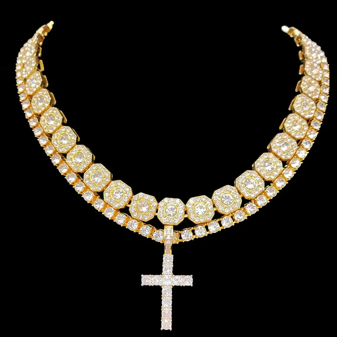 Christianartworkshop Collana con croce a doppio strato tempestata di diamanti: emblema di radiosa benedizione celeste. - image 2