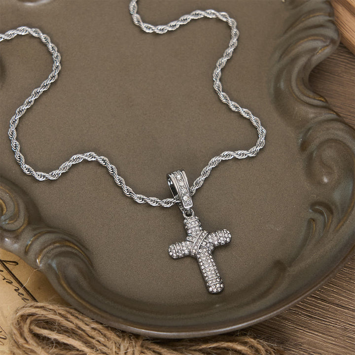 Christianartworkshop Collana con croce a catena a corda tempestata di diamanti: emblema di grazia celeste senza tempo - Argento - image 4