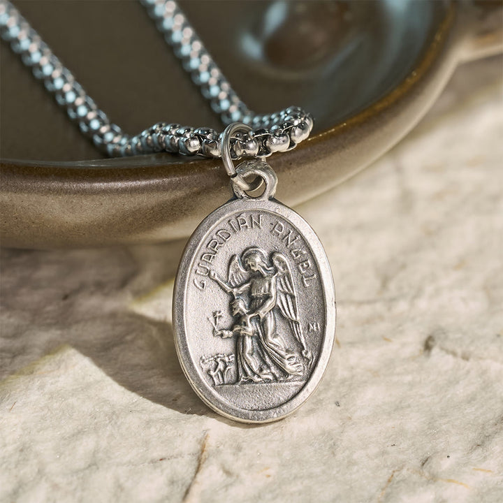 Christianartworkshop Collana con medaglia ovale a doppia faccia con immagine sacra: portatrice di dolce e sacra serenità - t. Michele Angelo Custode - image 6