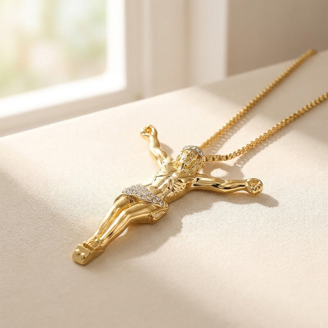 Christianartworkshop Collana con crocifisso di Gesù scintillante: segno di dolce rifugio celeste - image 4