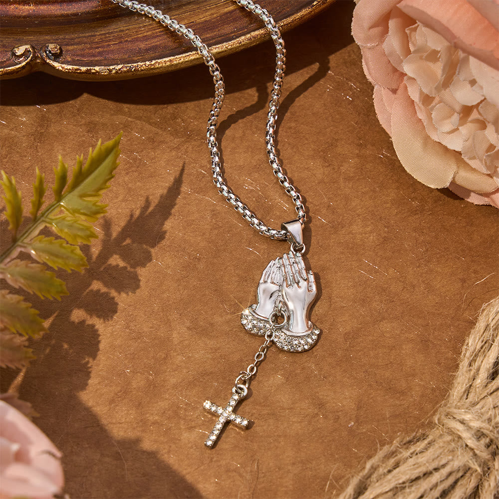 Christianartworkshop Collana con croce a mani giunte in preghiera e decorazioni in cristallo: simbolo di pace celeste - image 3
