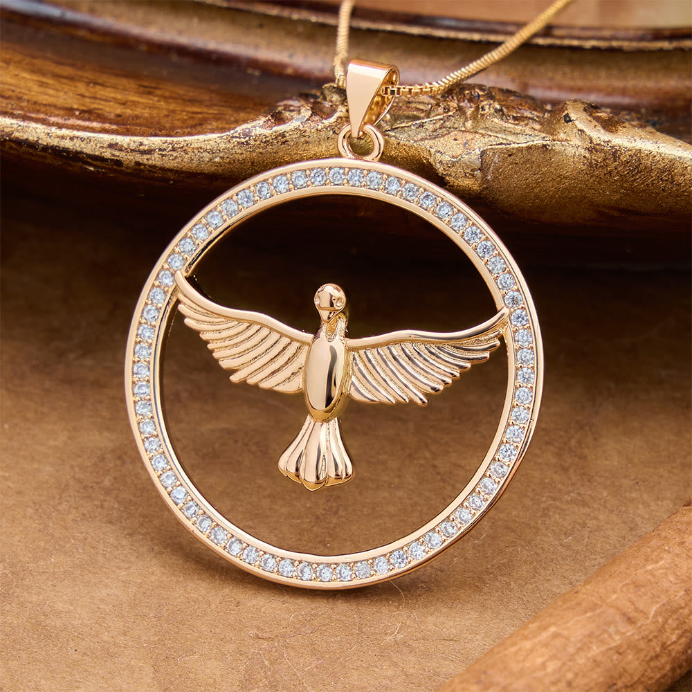 Christianartworkshop Collana con cerchio a forma di colomba dello Spirito Santo, impreziosita da pavé scintillanti: emblema di calore spirituale. - image 4