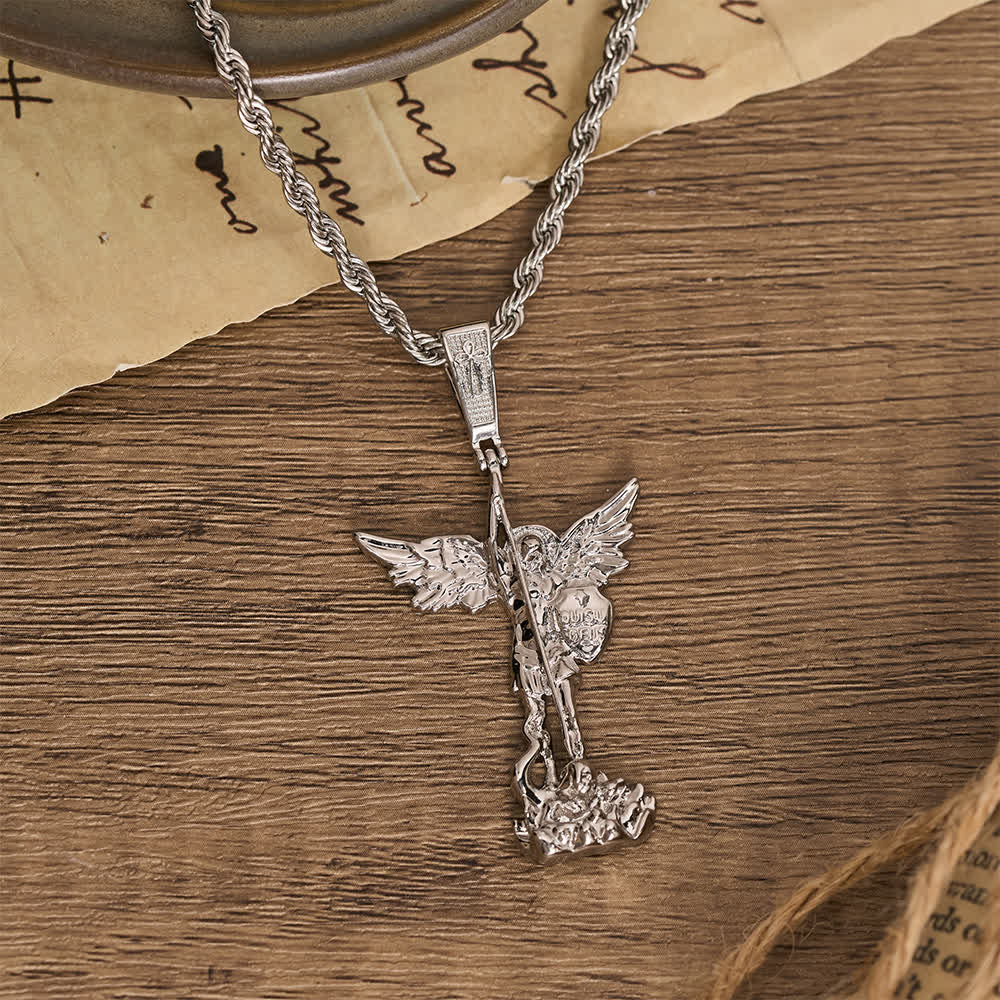 Christianartworkshop Collana con l'immagine di San Michele, realizzata in 3D e riccamente decorata: simbolo di incrollabile valore celeste. - image 6