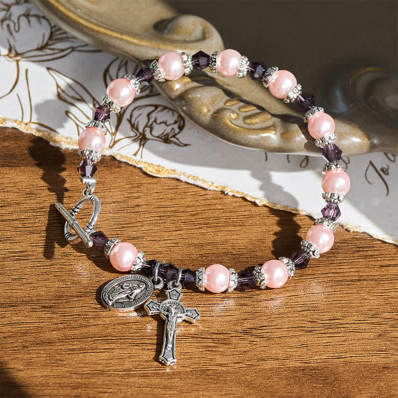 Christianartworkshop Bracciale con chiusura a moschettone, medaglia della Madonna e crocifisso: simbolo di pace e conforto. - image 1