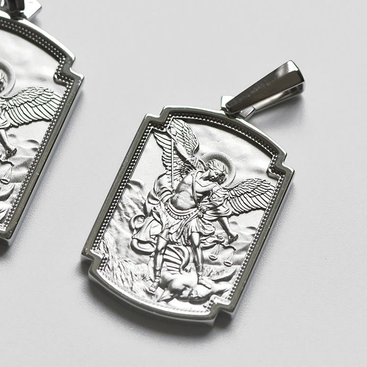 Christianartworkshop Ciondolo in argento sterling con versetto biblico di San Michele: simbolo di santa difesa. - image 2