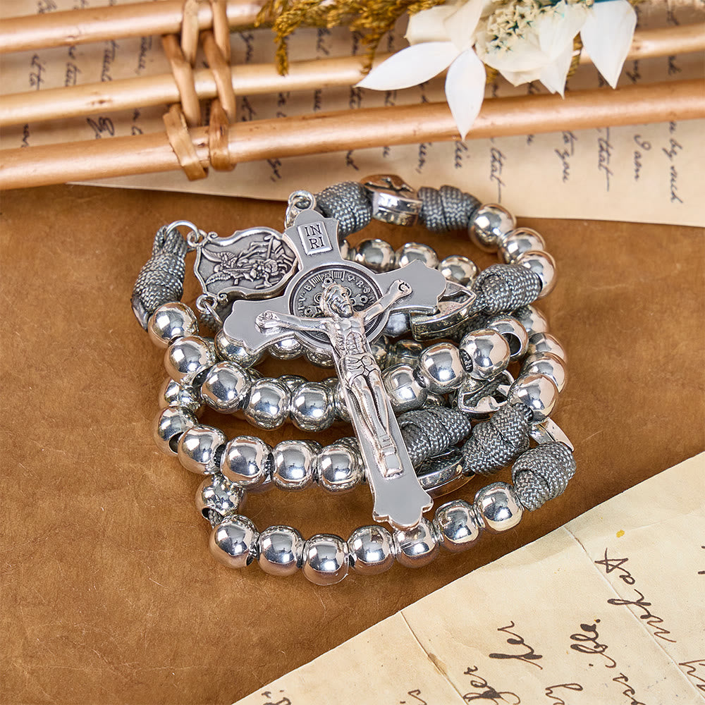 Christianartworkshop Robusto rosario in paracord con crocifisso scolpito: totem di perenne fortificazione divina. - Grigio - image 10