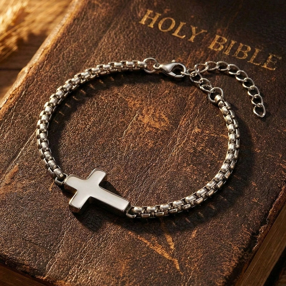 Christianartworkshop Elegante bracciale a catena con croce lucida: segno di costante protezione celeste. - image 1