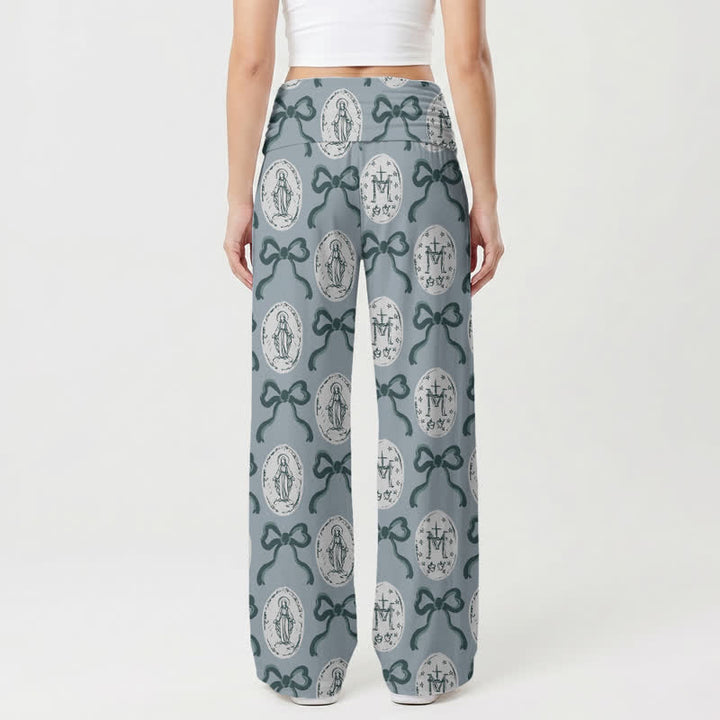 Christianartworkshop Pantaloni da donna a gamba larga con stampa a medaglione e fiocco, nei toni del blu e del grigio. - image 1
