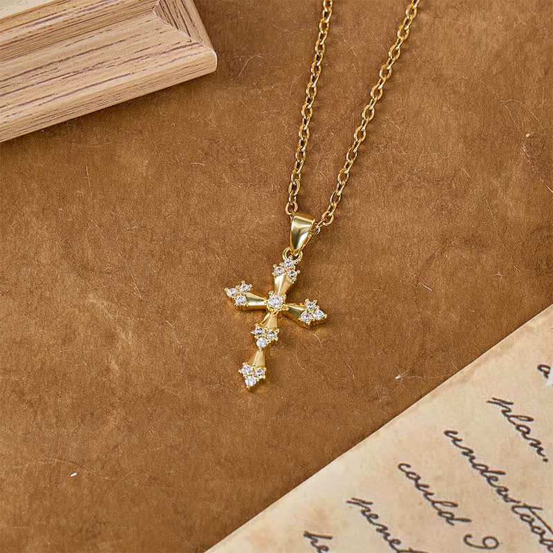 Christianartworkshop Collana leggera e delicata con croce di cristallo: simbolo di eterna e sacra consolazione - image 4