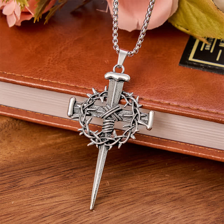 Christianartworkshop Collana con croce in lega e chiodo a corona di spine sacra: simbolo di calma e pace duratura - Argento - image 3