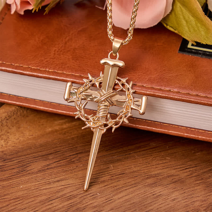 Christianartworkshop Collana con croce in lega e chiodo a corona di spine sacra: simbolo di calma e pace duratura - D'oro - image 4