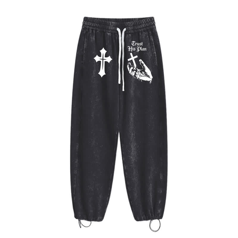 Christianartworkshop Pantaloni della tuta lavati con grafica a croce "Fidati del Suo Piano" - image 10