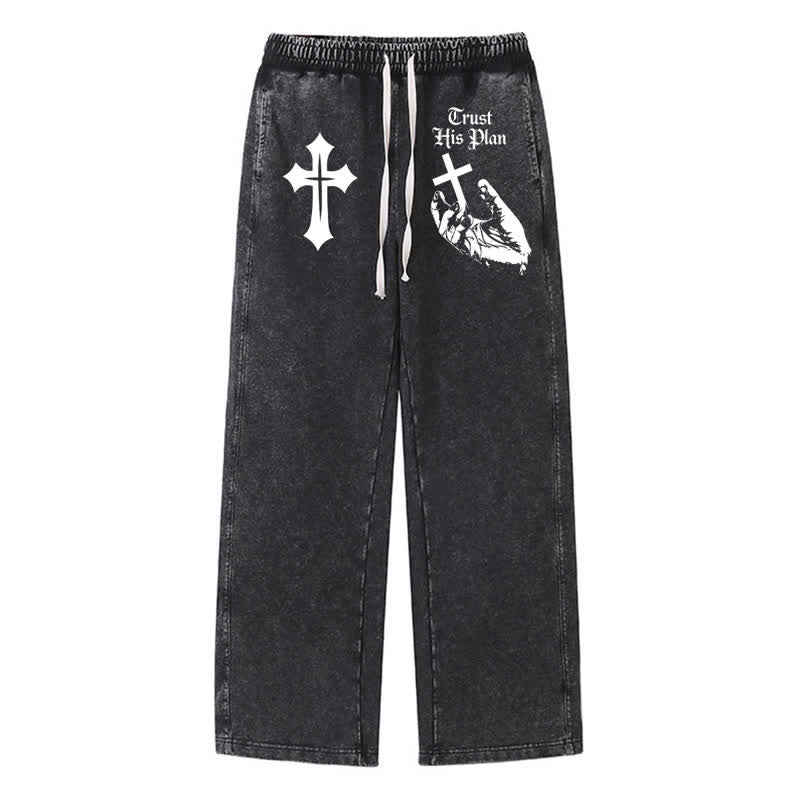 Christianartworkshop Pantaloni della tuta lavati con grafica a croce "Fidati del Suo Piano" - Nero - 2XL - image 8