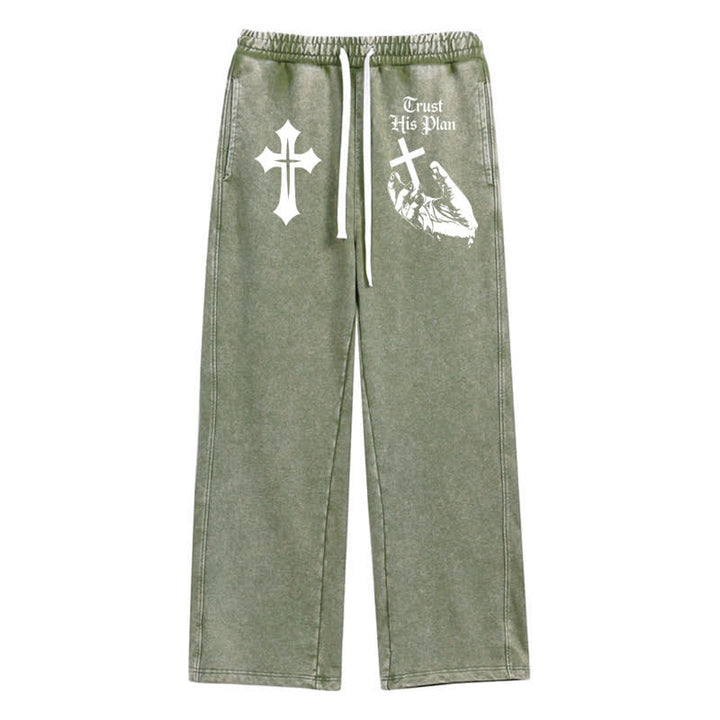 Christianartworkshop Pantaloni della tuta lavati con grafica a croce "Fidati del Suo Piano" - Verde militare - 2XL - image 32