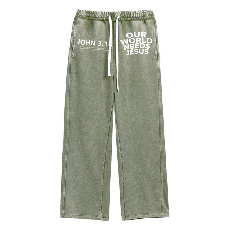 Christianartworkshop Pantaloni della tuta vintage "Il nostro mondo ha bisogno di Gesù" - Verde militare - 2XL - image 0
