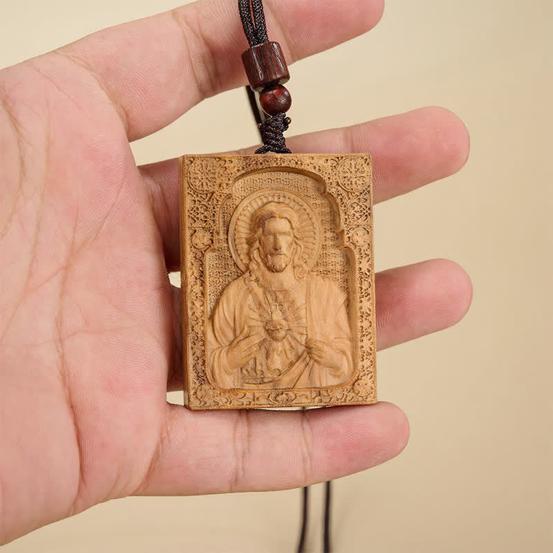 Christianartworkshop Ciondolo in legno con bassorilievo di Gesù incorniciato: vaso di grazia sacra senza tempo - Legno d'ulivo - image 4