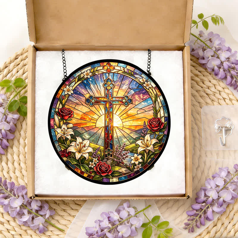 Christianartworkshop Acchiappasole in vetro con croce e ghirlanda di gigli e rose: emblema di dolce purezza divina. - image 11