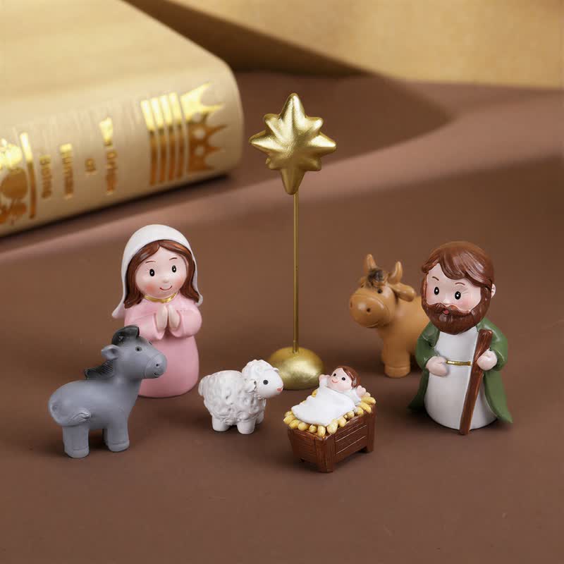 Christianartworkshop Set di personaggi della Natività realizzati a mano con precisione: simbolo di tenue luce celeste. - image 4