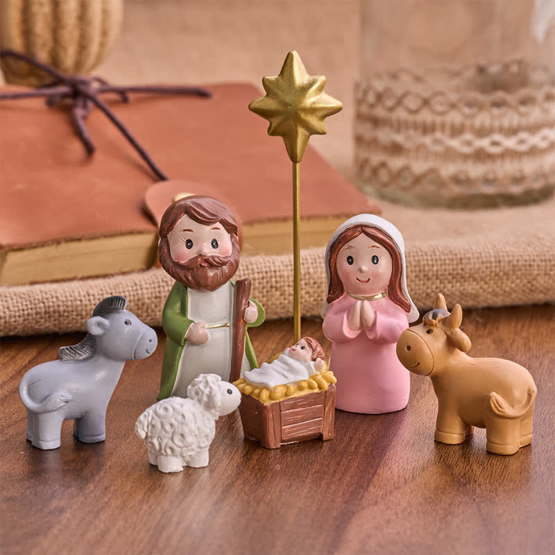 Christianartworkshop Set di personaggi della Natività realizzati a mano con precisione: simbolo di tenue luce celeste. - image 5