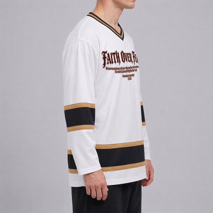 Christianartworkshop Maglia da hockey a maniche lunghe con finiture dorate "Faith Over Fear" - image 6