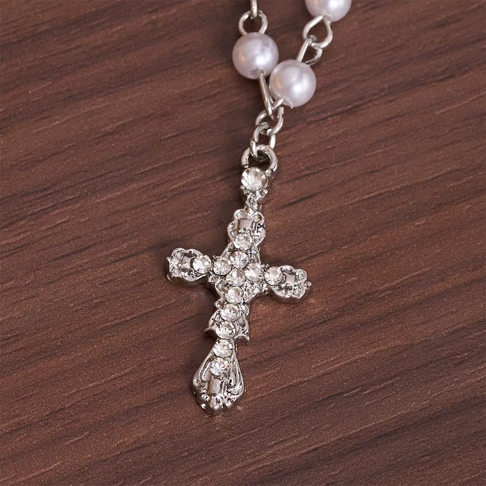 Christianartworkshop Collana a più livelli con croce di perle finte: simbolo di delicata protezione divina. - image 6
