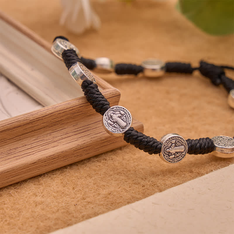Christianartworkshop Bracciale con medaglione in lega di San Benedetto con cordino dai toni profondi: segno di sacro rifugio risoluto - image 4