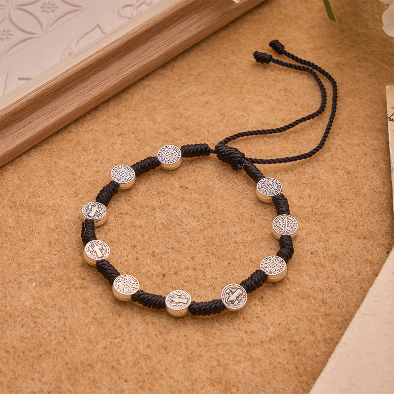 Christianartworkshop Bracciale con medaglione in lega di San Benedetto con cordino dai toni profondi: segno di sacro rifugio risoluto - San Benedetto - image 0